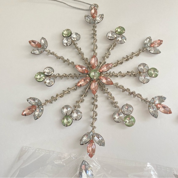 Martha Stewart Tree Decor Facet Jeweled Snowflakes and Circle Ornaments - Picture 3 of 8